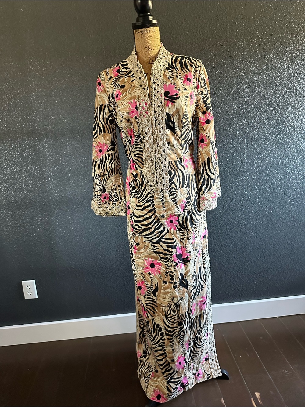 Lilly Pulitzer Shealyn Resort Caftan Maxi – El Morocco Rutabaga (NWT, RARE) - Picture 4 of 12